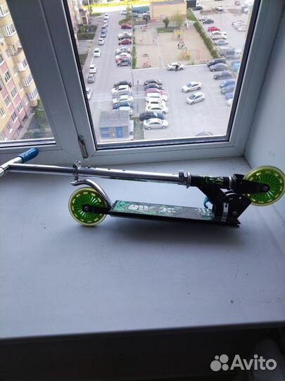 Самокат - снегокат детский двухколесный бу