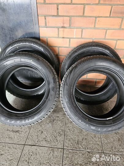 Bridgestone Blizzak VRX2 205/60 R16