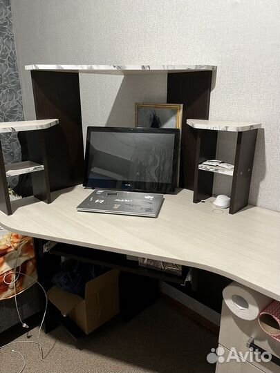 Компьютерный стол