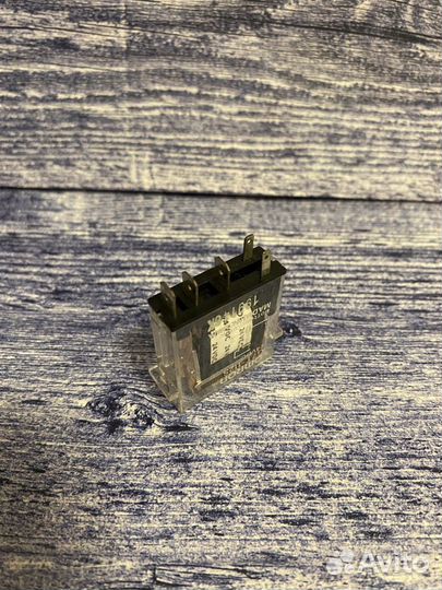 Реле электромагнитное Omron