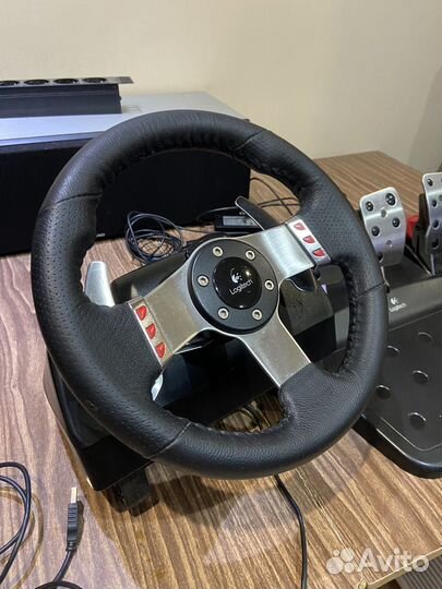 Руль logitech g27 (900градусов)