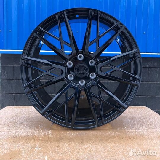 Кованые диски R22 6x139.7 Chevrolet Tahoe