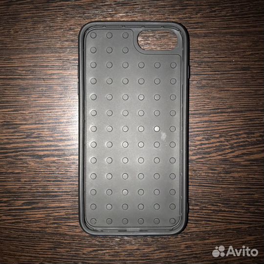 Чехол на iPhone