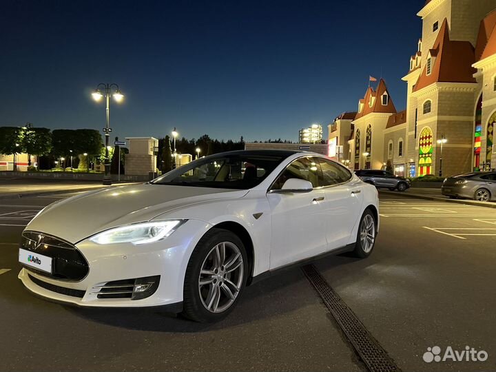 Tesla Model S AT, 2014, 152 600 км