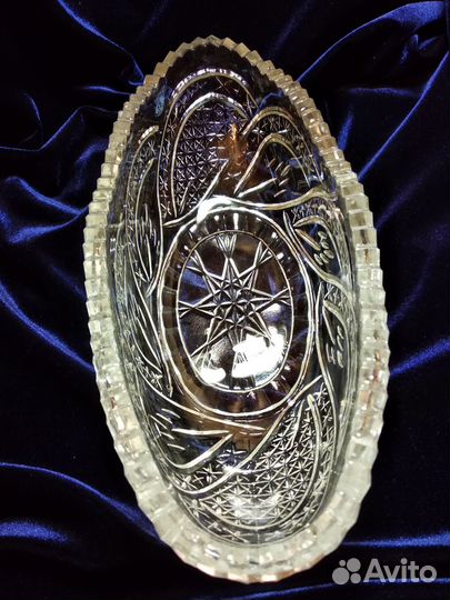 Хрустальная ваза-ладья