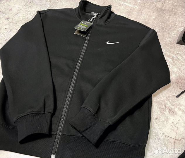Спортивные костюмы Nike