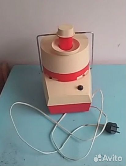 Соковыжималка Ручеек