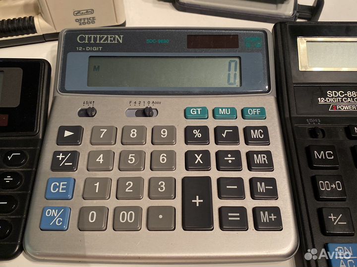 Калькулятор, дырокол, визитница