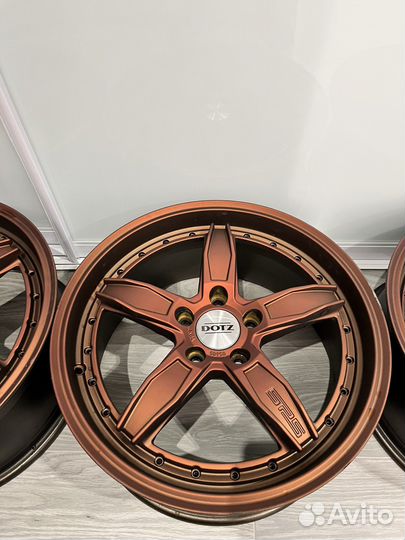 Литые диски Dotz SP5 R18 5x112 8 d72.6 ET35