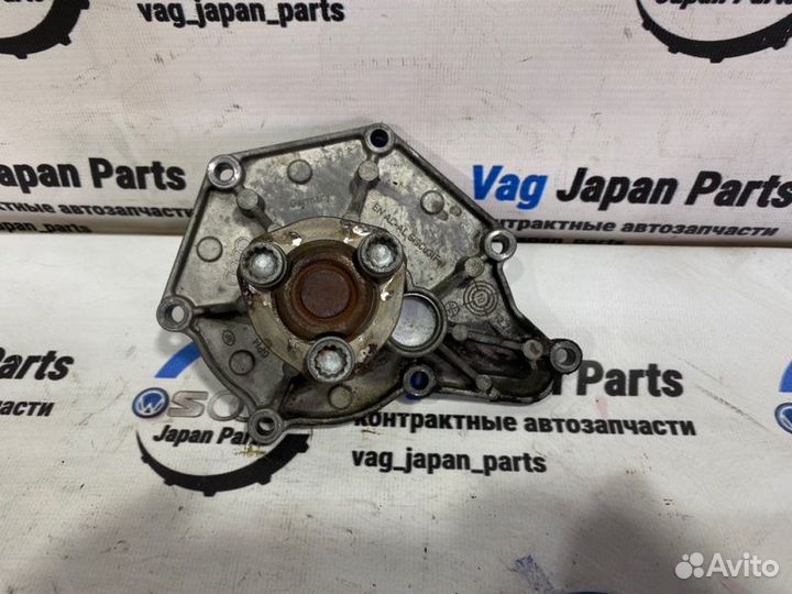 Помпа Audi A5 T8 cala 2008