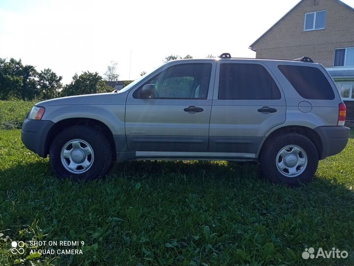 Ford Escape 2.0 МТ, 2001, 308 000 км