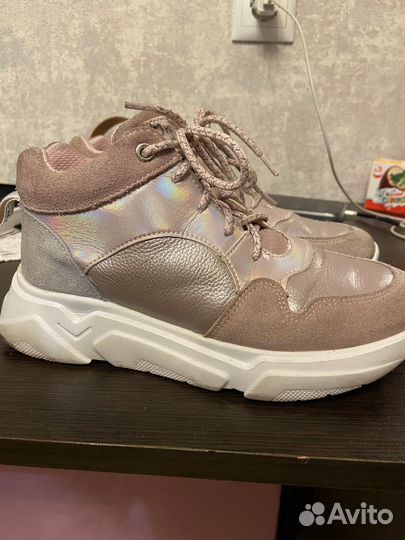 Ботинки на девочку