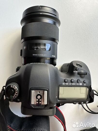 Canon eos 5d mark 3 + 50 mm sigma art canon