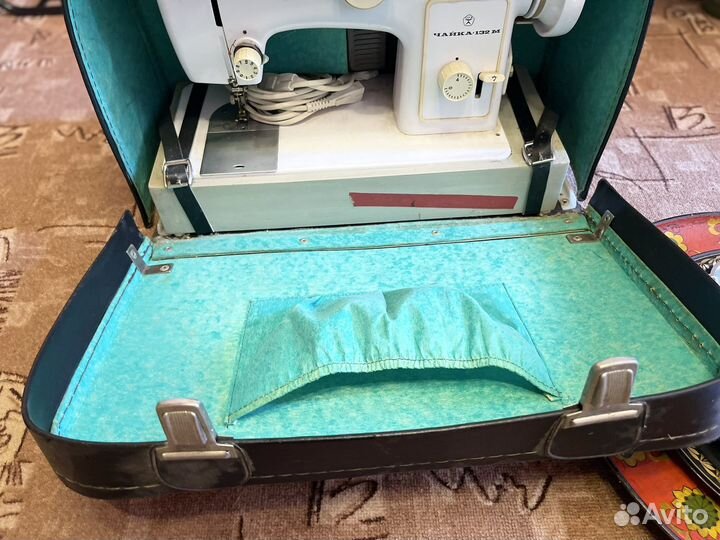 Швейная машина Чайка 2