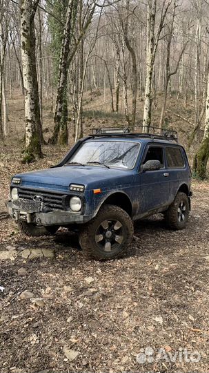 LADA 4x4 (Нива) 1.7 МТ, 2004, 200 000 км