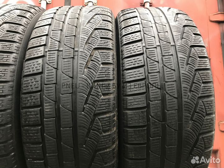 Pirelli Winter Sottozero 210 Serie II 235/55 R18 104H