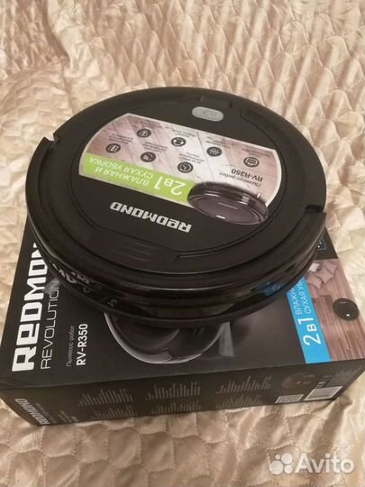 Робот-пылесос Redmond RV-R350