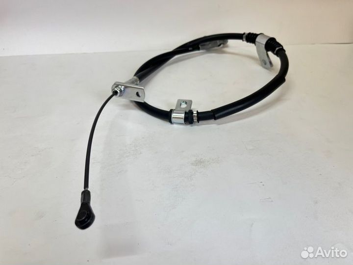 Трос стояночного тормоза правый Ssangyong Rexton