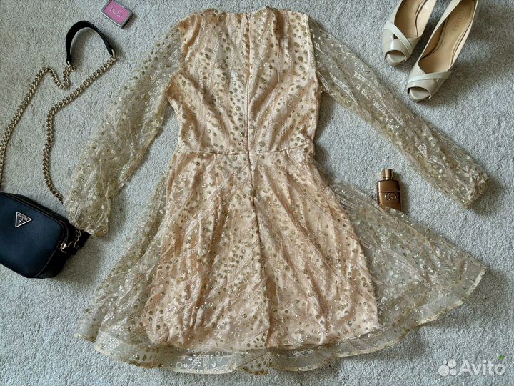 Платье женское с глубоким вырезом р. М