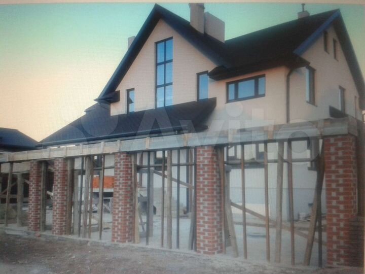 Дом 512 м² на участке 9,3 сот.