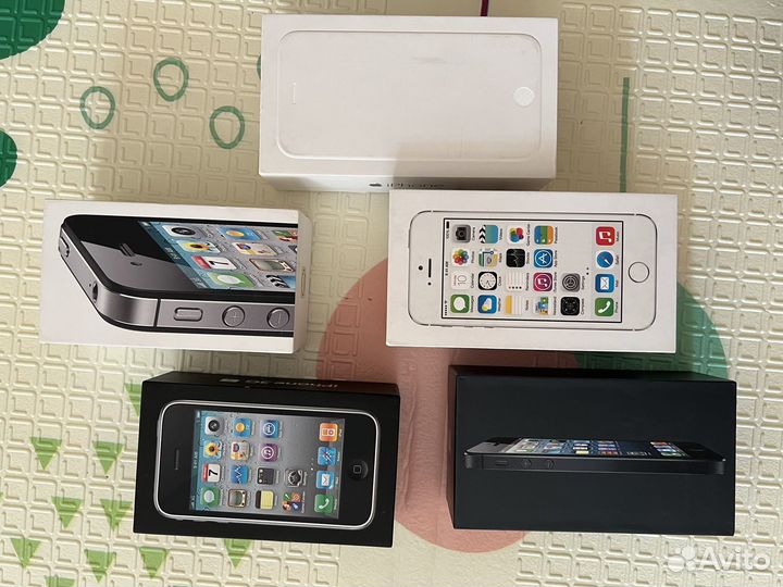 Коробки от iPhone Apple