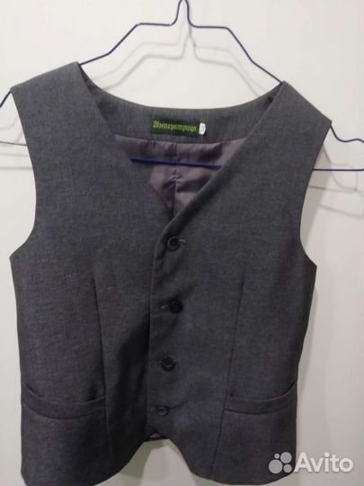 Жилетка для мальчика 34р