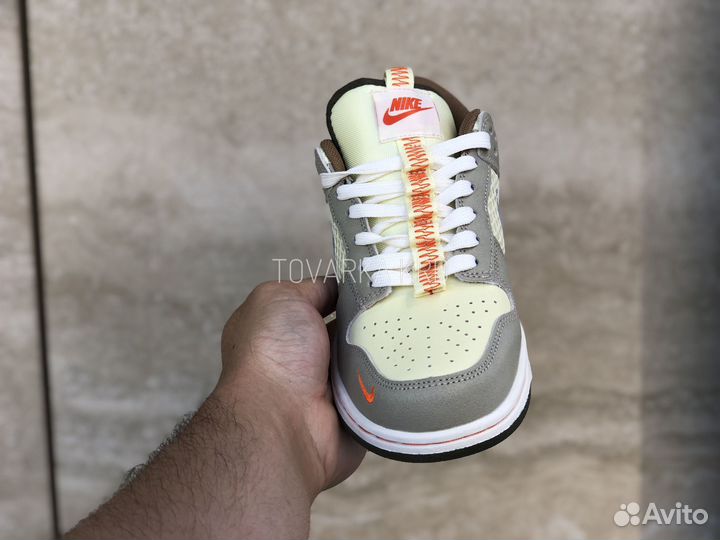 Кроссовки Nike Dunk Low Cartoon