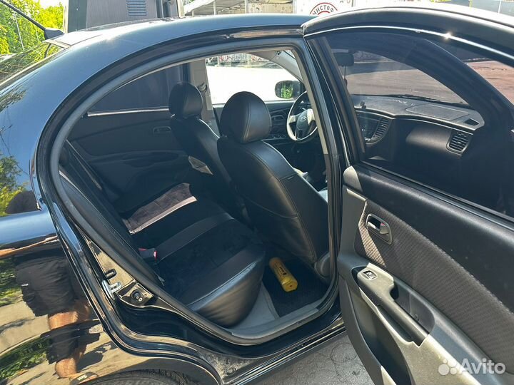 Kia Rio 1.4 AT, 2010, 209 000 км