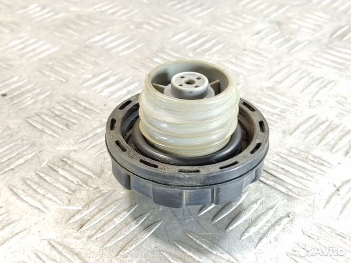 Крышка бензобака Chrysler Sebring/dodge stratus 20