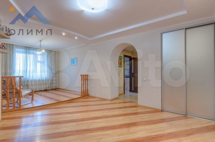 3-к. квартира, 92,5 м², 8/10 эт.