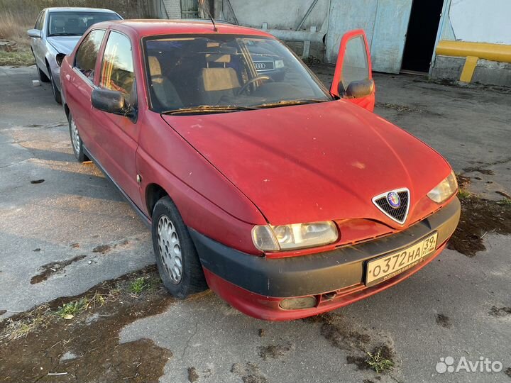 В разбор Alfa Romeo 146 1.6,120 л.с., 1998 г.в