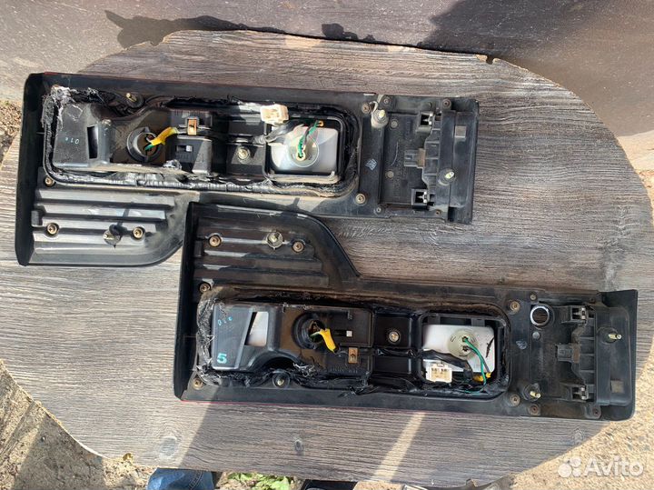 Фонари багажника Nissan Stagea 34 рест (пара)