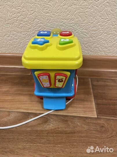 Паровозик-каталка Disney