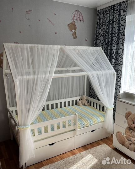 Детская кровать домик