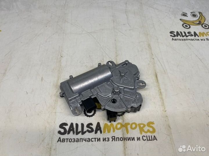 Доводчик крышки багажника Audi Q7 4M crec 2016