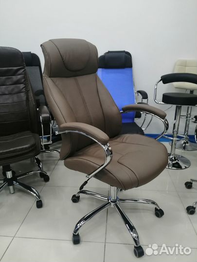 Офисное кресло новое