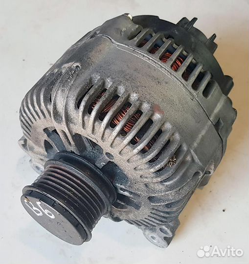 VW Passat B6 Генератор 021903026L 80A 2.0 TDI