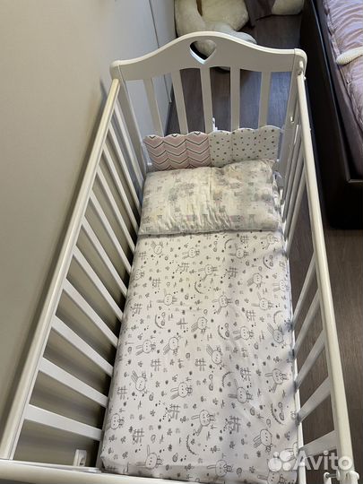 Детская кроватка