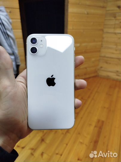 iPhone 11, 64 ГБ