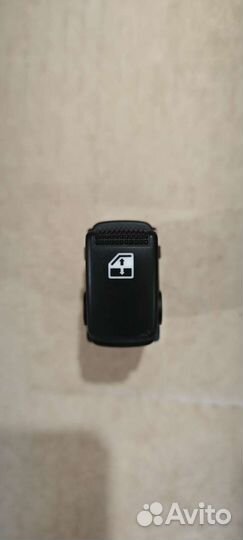 Кнопки стеклоподъёмников в сборе Kia Sportage 2 км