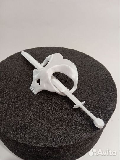 Заколка для волос Меч и череп