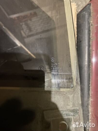 Стекло переднее правое mercedes w124 купе