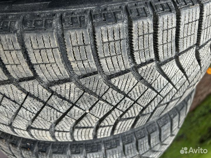 Pirelli Ice Zero FR 225/45 R19