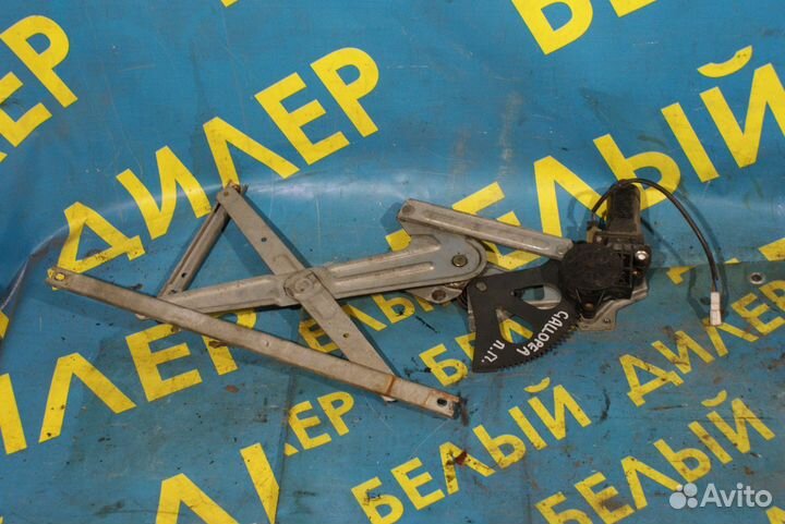 Стеклоподъемник передний Hyundai Galloper jkc4