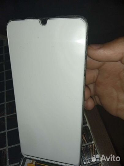 Телефон Huawei Y6 2019