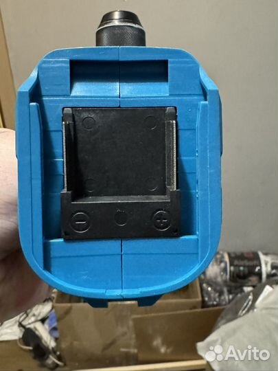 Шуруповерт качественный,новый