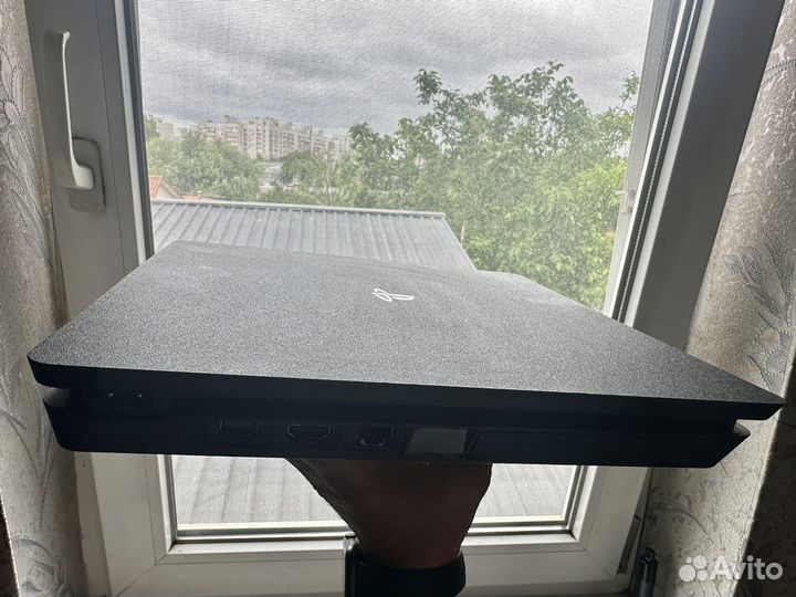Sony playstation 4 slim 500gb+2Джостика