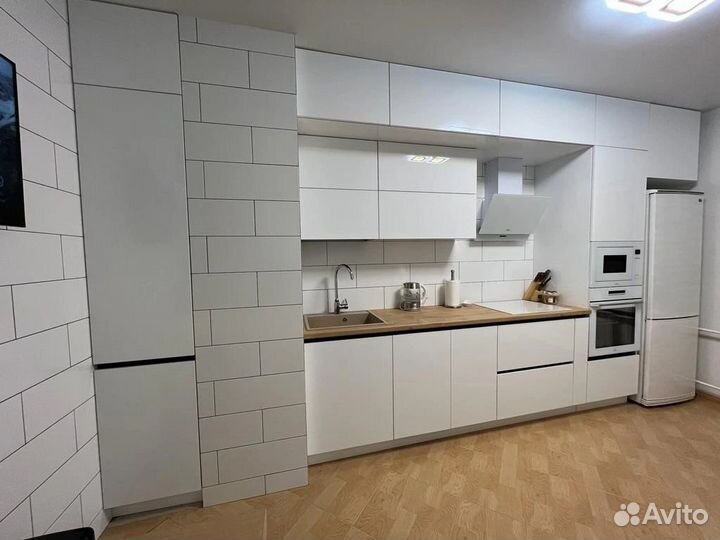 Встроенный кухонный гарнитур/ кухня на заказ