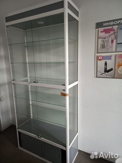 Стеллаж с подсветкой