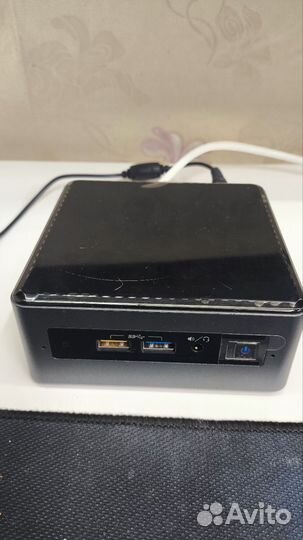 Intel nuc NUC7cjyh